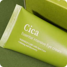 Contorno de Ojos al mejor precio: Contorno de Ojos Bergamo Cica Essential Intensive Eye Cream de Bergamo en Skin Thinks - Piel Seca