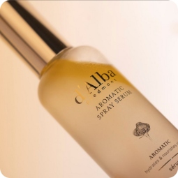 Serum y Ampoules al mejor precio: Serum Bruma fijador de Maquillaje d'Alba White Truffle First Aromatic Spray Serum 60ml de D'Alba Piedmont en Skin Thinks - Piel Sensible