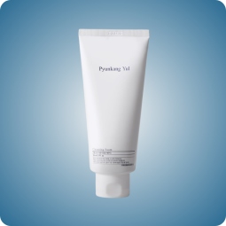 Tratamientos Anti Edad al mejor precio: Espuma limpiadora Pyunkang Yul Cleansing Foam de Pyunkang Yul en Skin Thinks - Tratamiento Anti-Manchas 