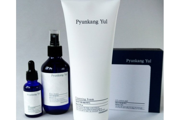 Pyunkang Yul Cleansing Foam, una espuma limpiadora suave y potente